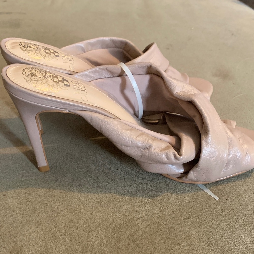 Vince Camuto Women's Beige Heels - Picture 4 of 9